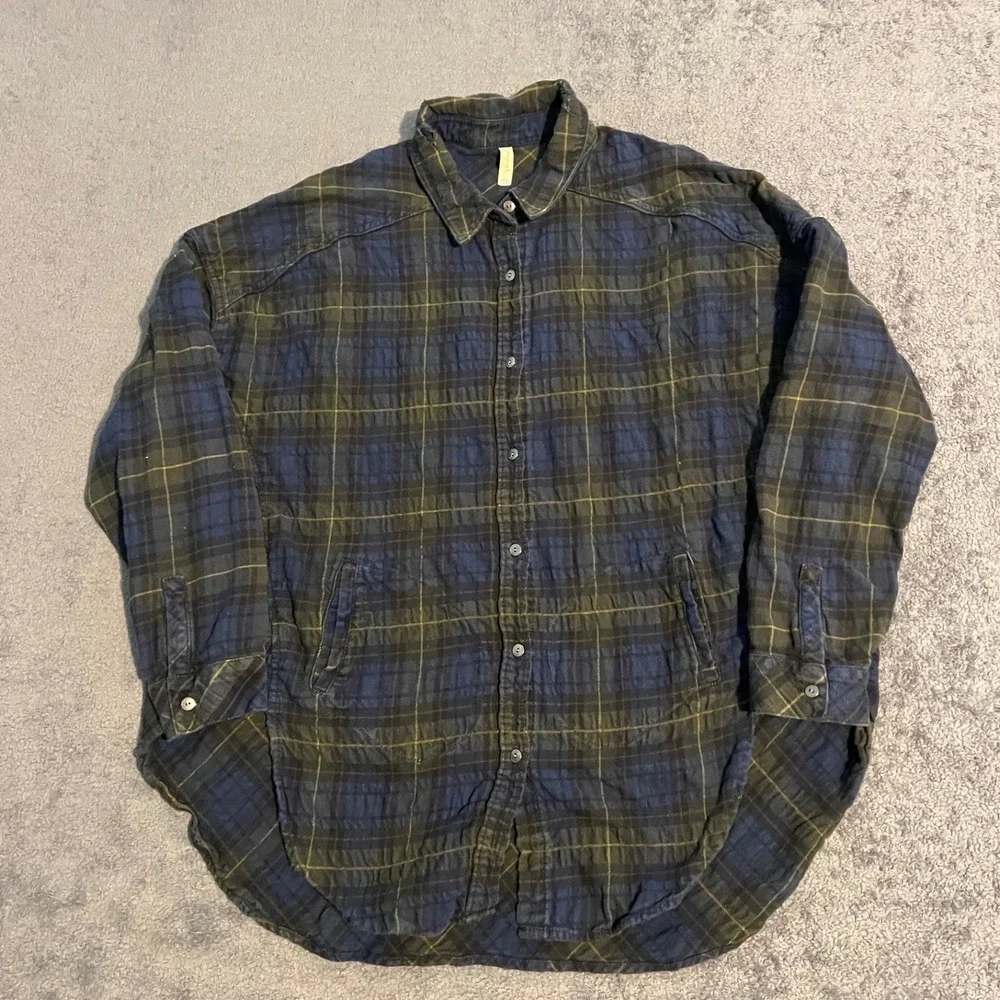 Free People Oversized Plaid Flannel Shirt Jacket Blue Green Tunic Pocket Medium